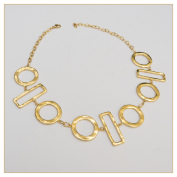 Collar " Colección Geométrica" bañado en oro con piezas grandes