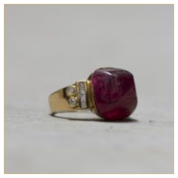 Anillo de Oro con Rubelita